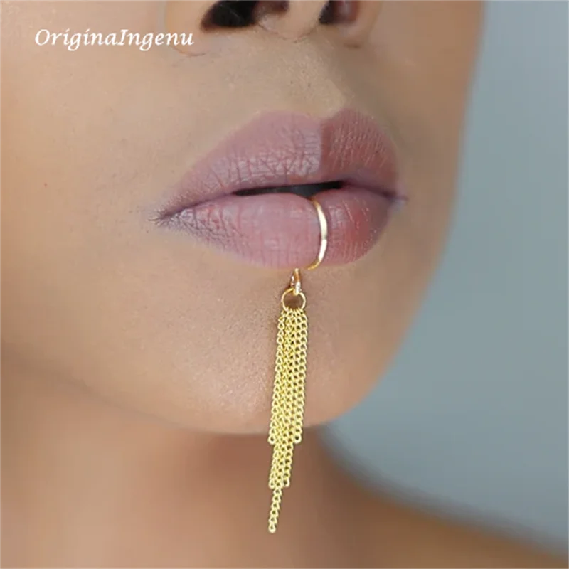 Polsino per labbra con catena  - Body Jewelry Lip Ring recensione e prezzo