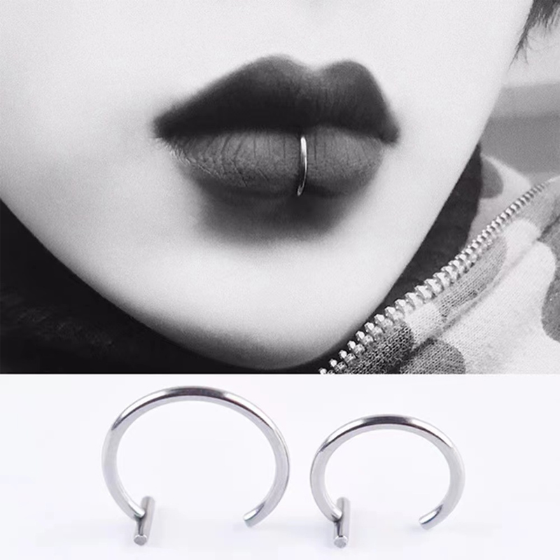 Orecchini a cerchio aperti in  - Body Jewelry Lip Ring recensione e prezzo